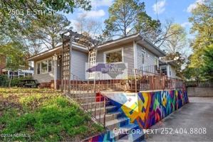 featured image of 2503 E 5th St