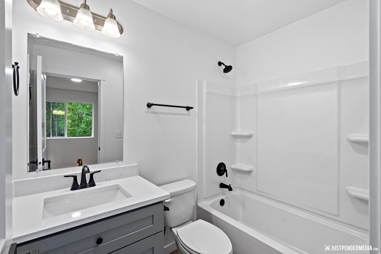 12334 Lake St #12334B1 - Photo 2 of 31