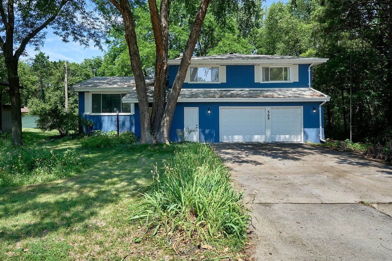 565 Transit Ave W