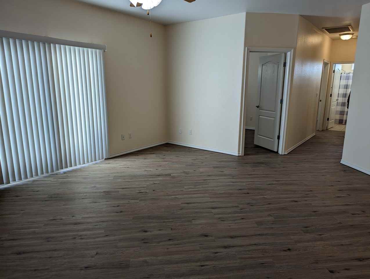 577 Willoughby St #NA - Photo 5 of 24