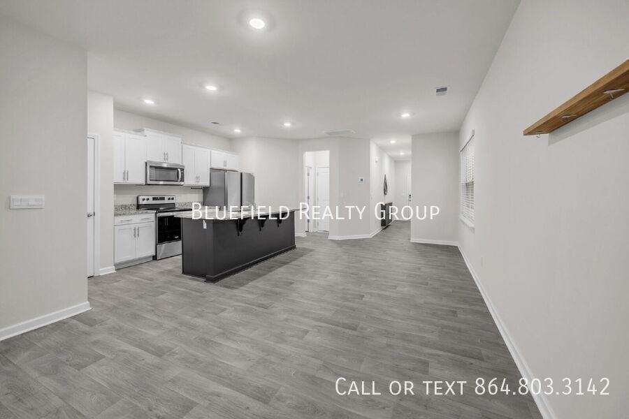 1329 Wunder Way - Photo 3 of 29