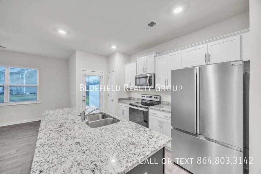 1329 Wunder Way - Photo 6 of 29