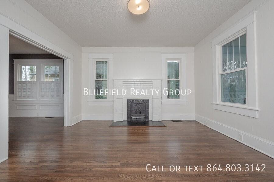 780 Rutledge St - Photo 5 of 36