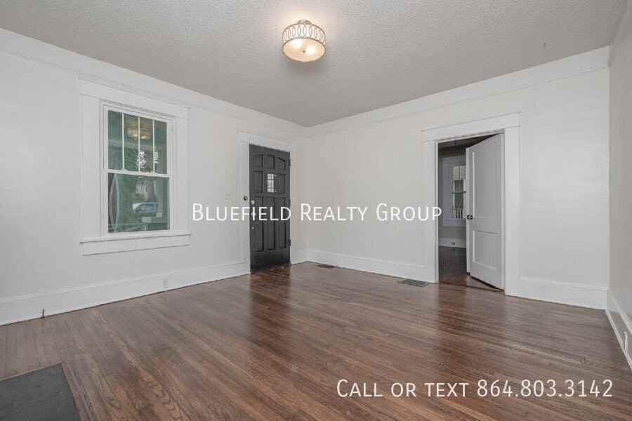 780 Rutledge St - Photo 6 of 36