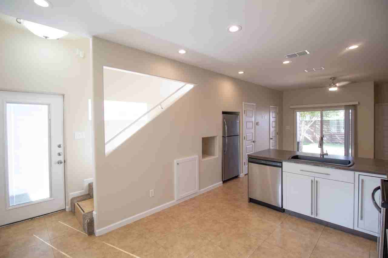 1000 E Daffodil Ave #1 - Photo 7 of 27