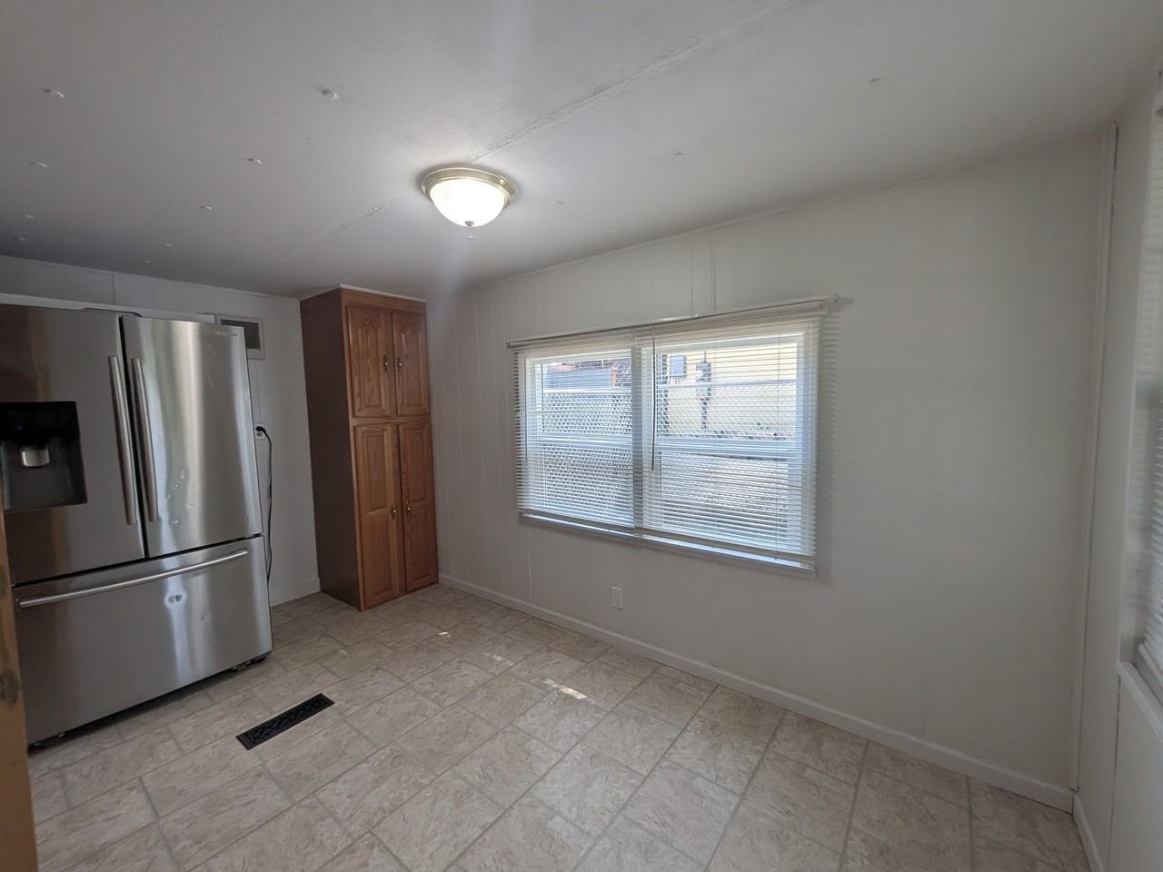 524 Ne Hobson St #1 - Photo 3 of 16