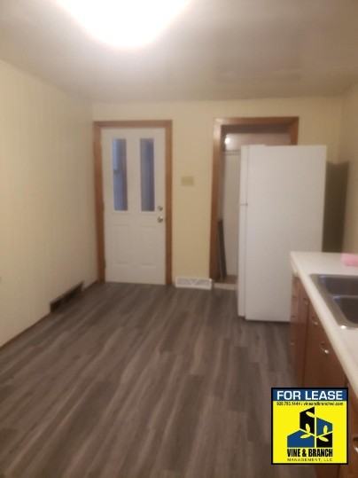 1322 N 26th St #1322 - Photo 3 of 13