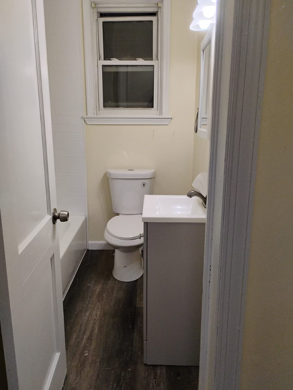 2102 Parksley Ave - Photo 4 of 13