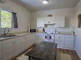 featured image of 83 Anuenue St