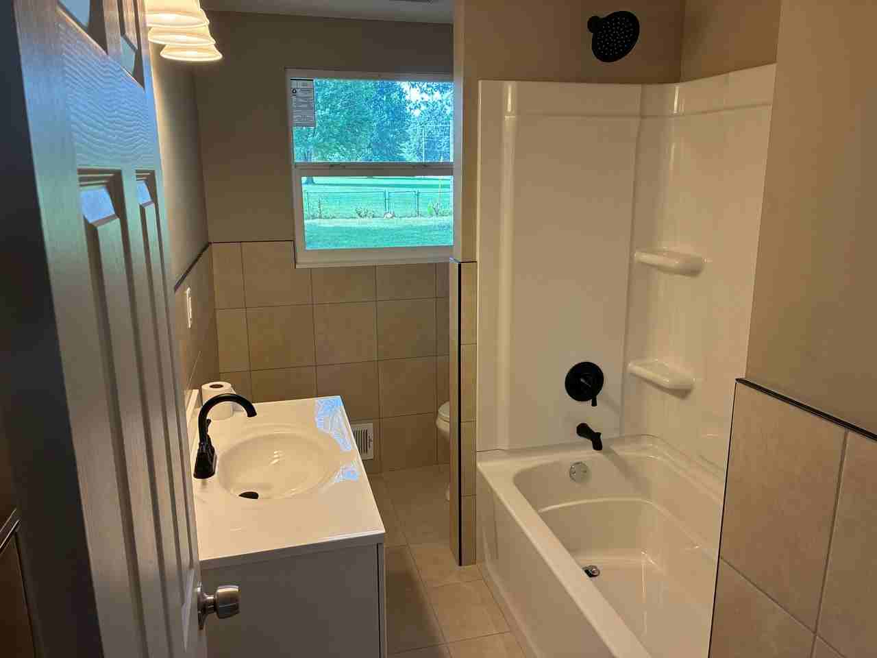 418 Ranchero Pl - Photo 4 of 10