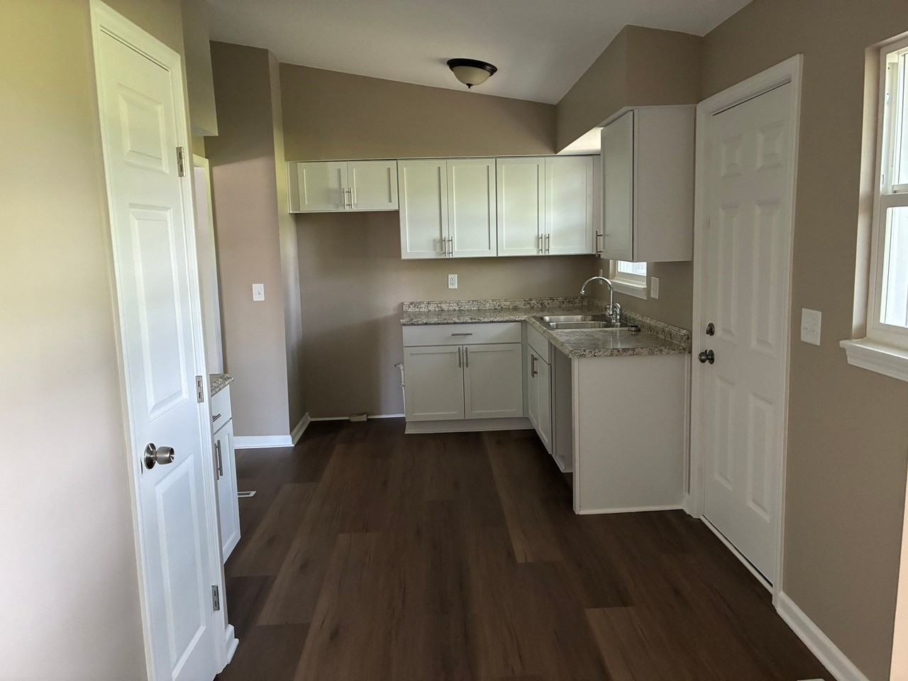 418 Ranchero Pl - Photo 7 of 10