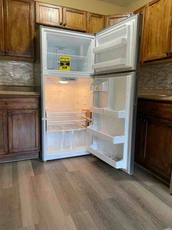 716 Sw 9th St #3 - Photo 5 of 17