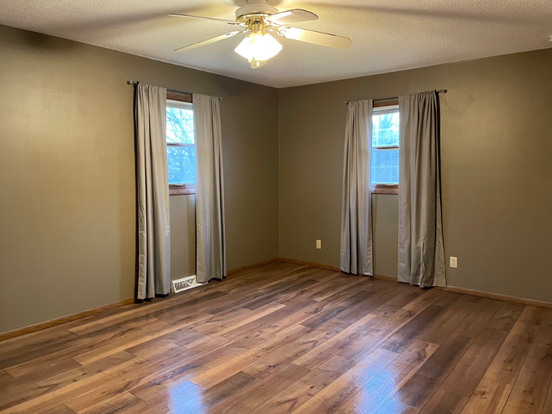 6001 Echo Rdg - Photo 7 of 17