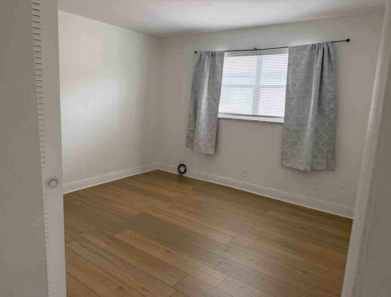 5741 Sw 36th Ct #207 - Photo 6 of 8