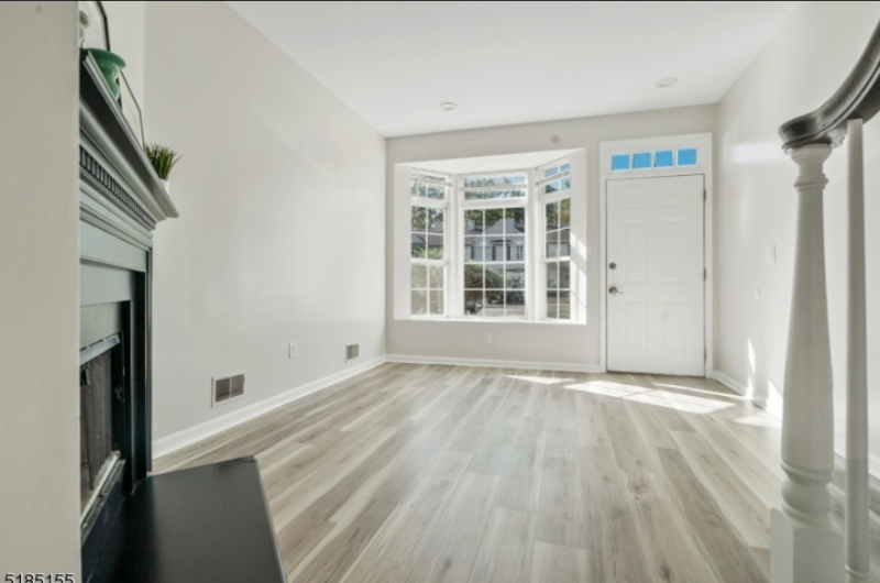 7 Derby St - Photo 2 of 15