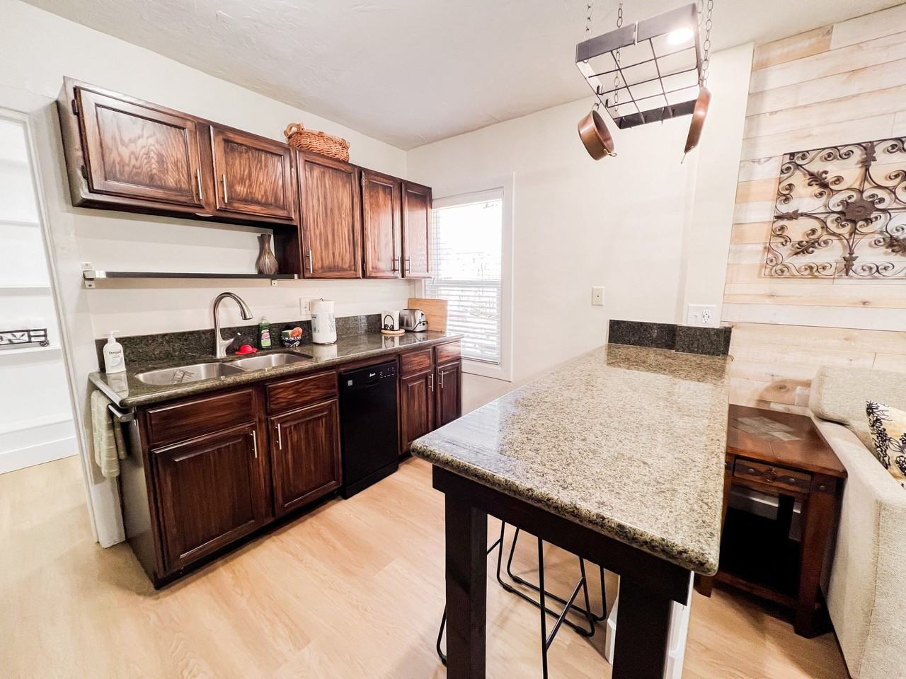 333 Eastso. #1 - Photo 7 of 19