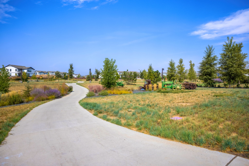 1810 Tree Grove Dr - Photo 3 of 15