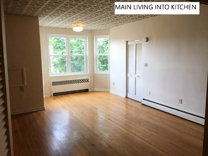 933 Saint Paul St #B6 - Photo 3 of 14