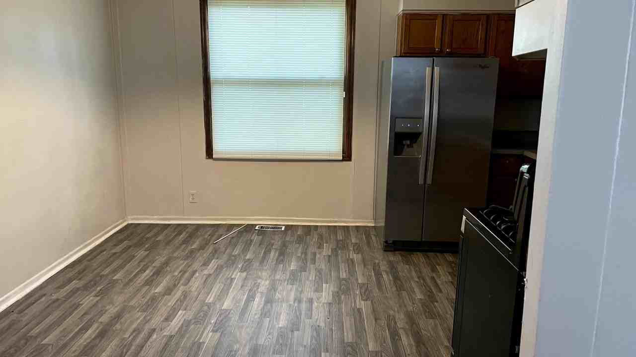 3501 White Cedar Ct - Photo 7 of 12