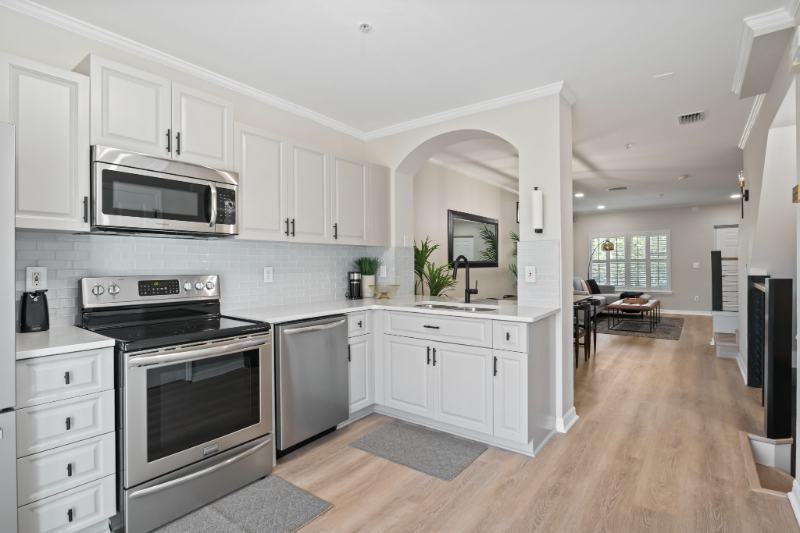 509 N Market St - Photo 6 of 15