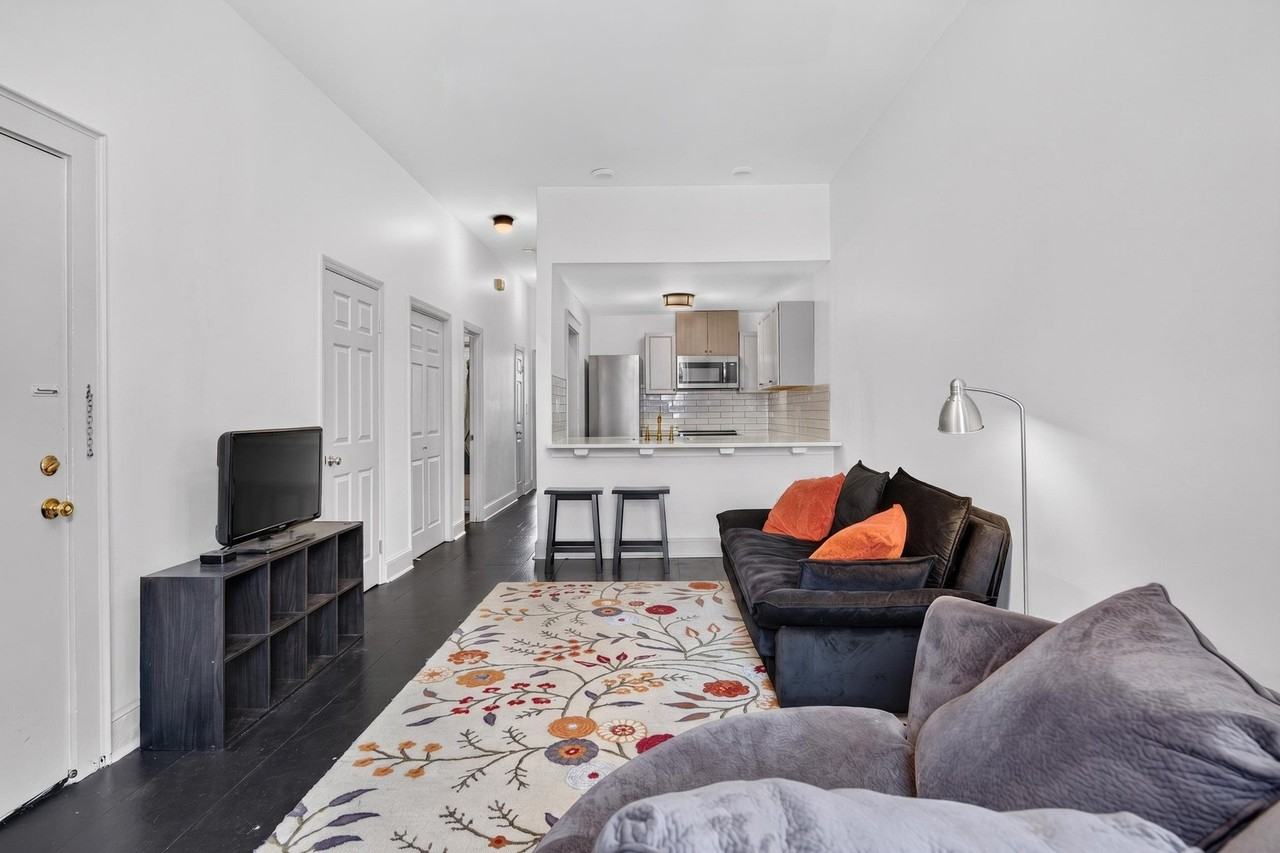 532 E Gaston St #534A - Photo 3 of 19
