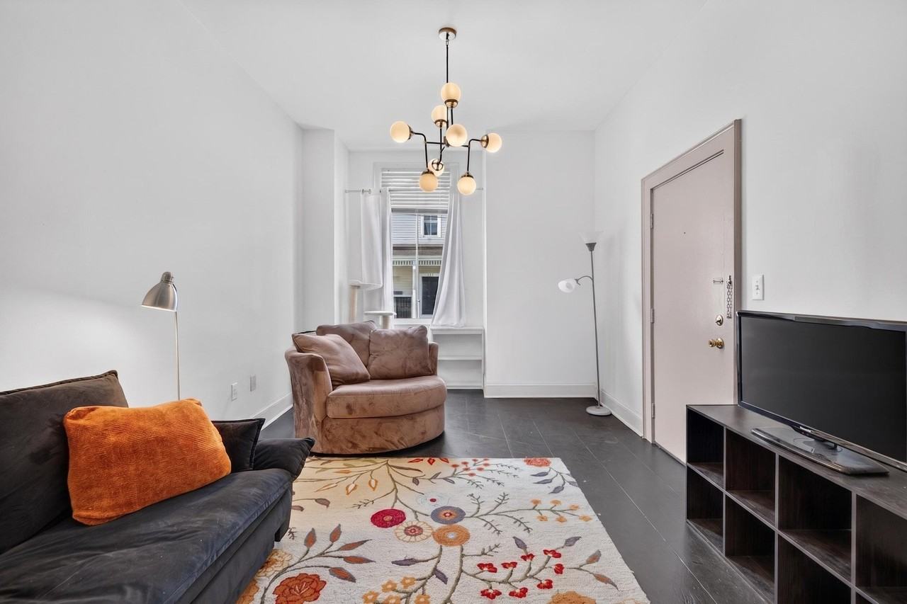 532 E Gaston St #534A - Photo 5 of 19
