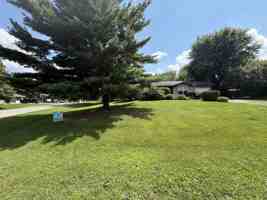 featured image of 515 Valley View Dr #1