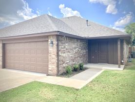1315 E Ash St - Photo 1 of 1