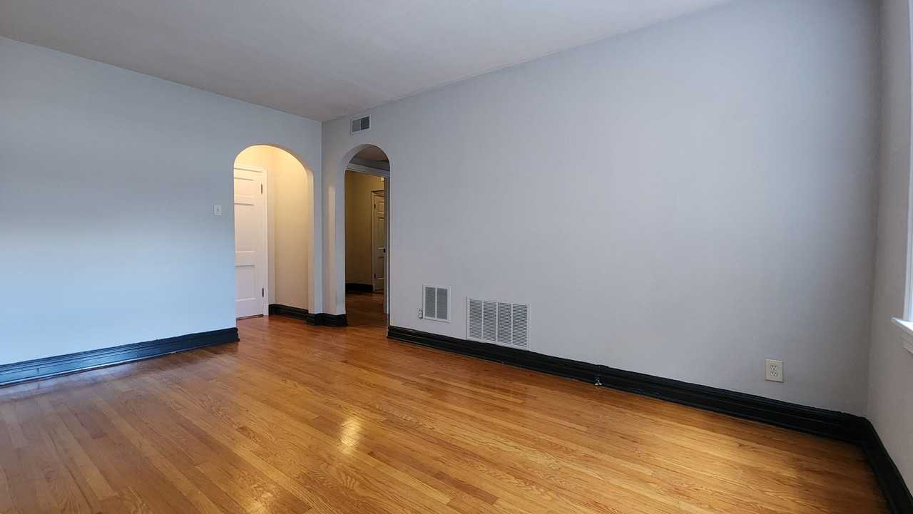 1019 Sanford Ave #1S