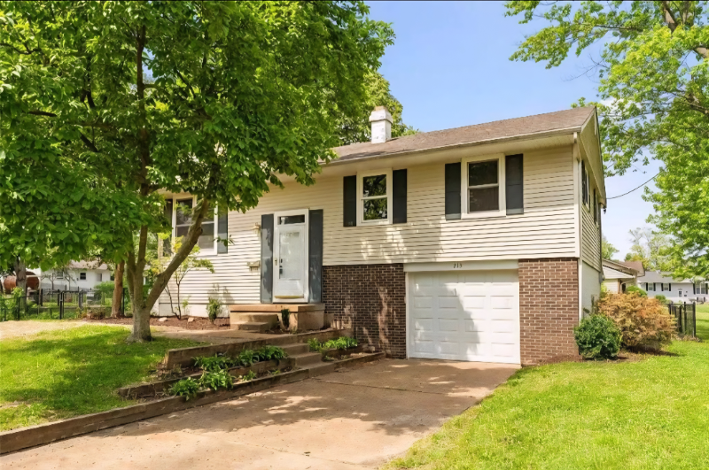213 Whitehall Dr