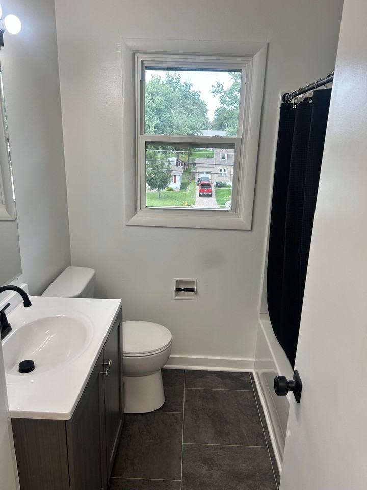 6020 Birch St #5 - Photo 3 of 8