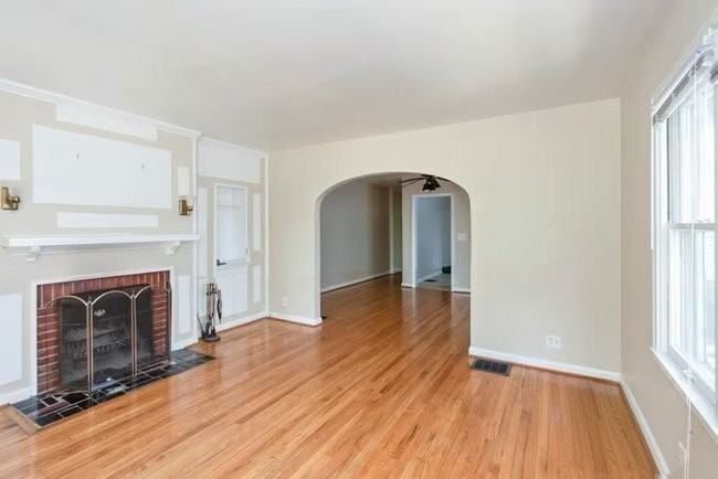 77 N Layman Ave - Photo 7 of 15