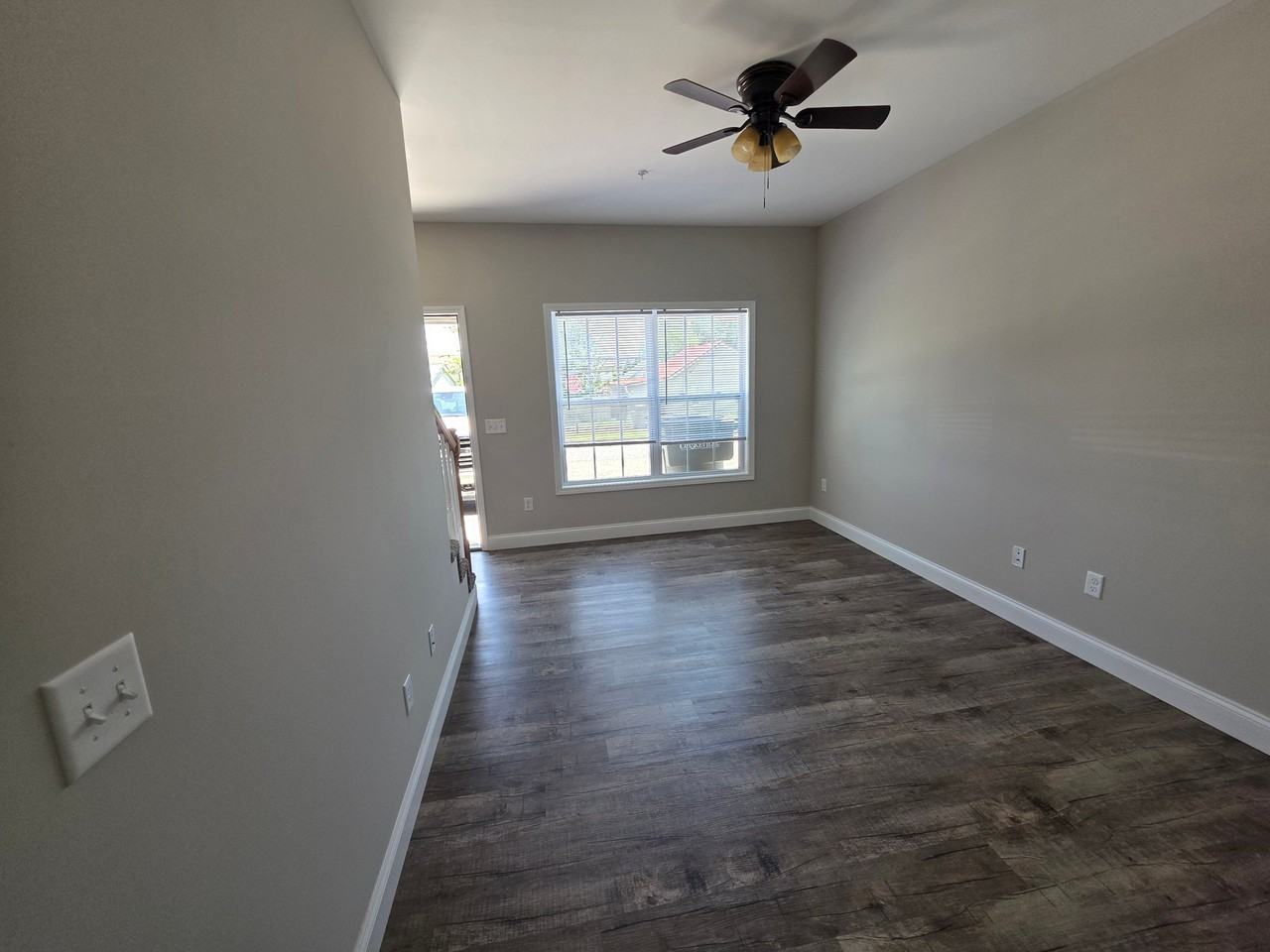 103 Towne View Dr - Photo 2 of 14