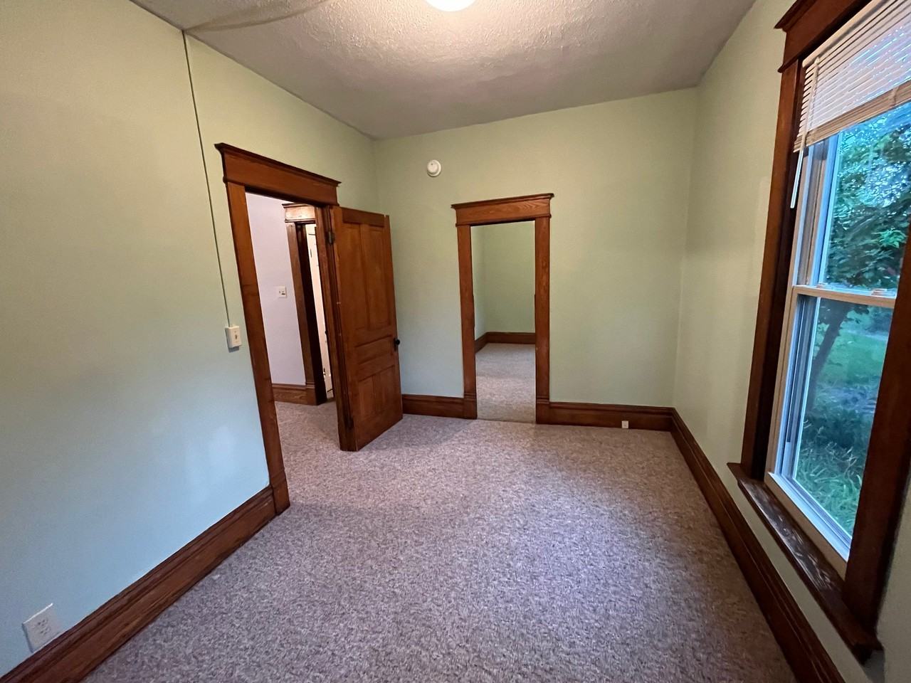 803 S Union St - Photo 3 of 12