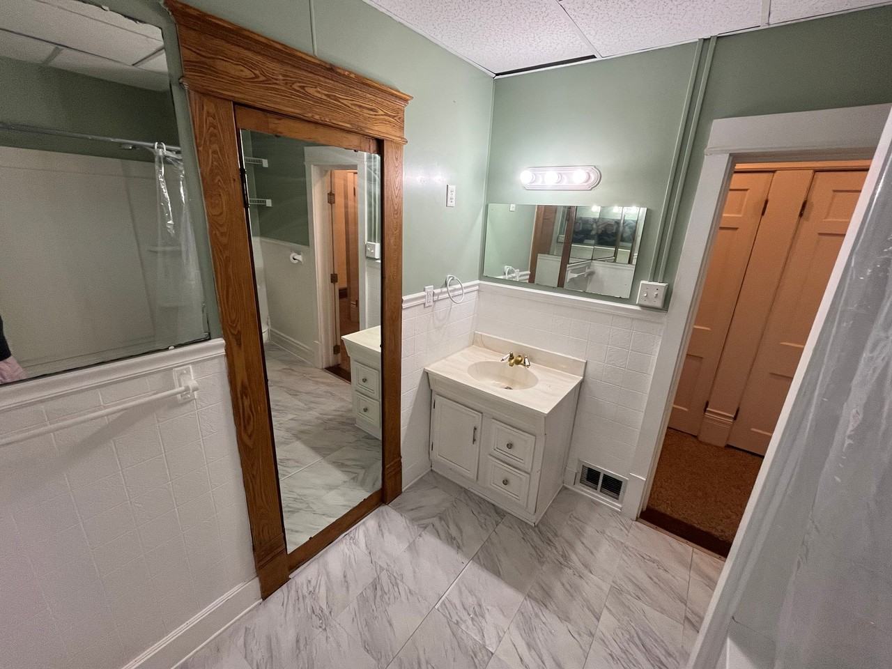 803 S Union St - Photo 4 of 12