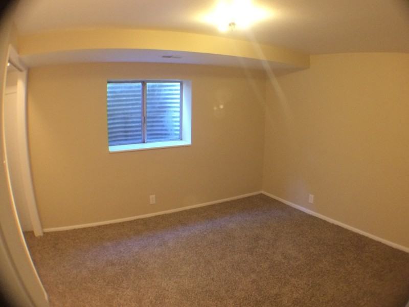 445 Se - Photo 2 of 9
