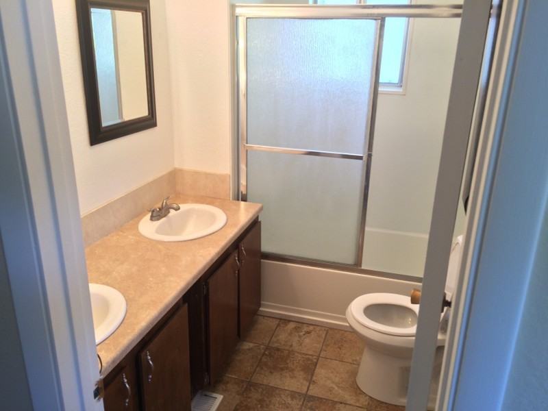 445 Se - Photo 3 of 9
