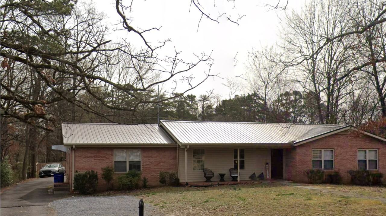 3105 Woodmore Ln Nw #B - Photo 2 of 8