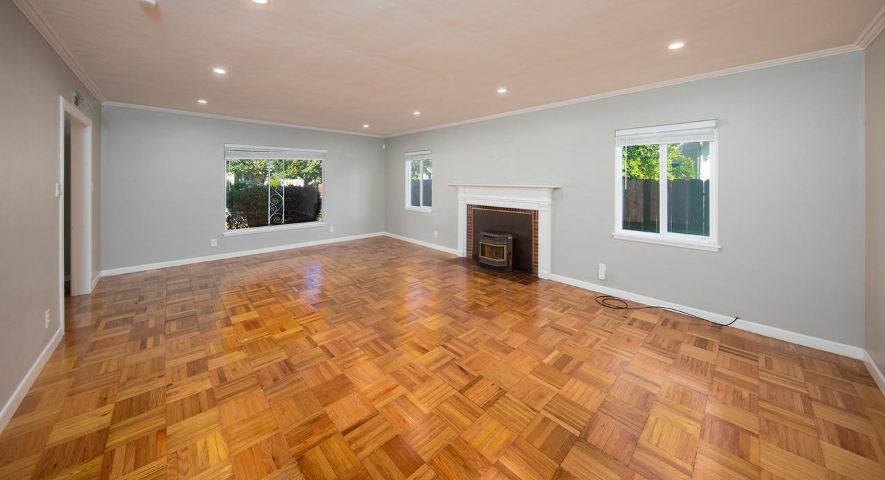 330 Beverly Ave - Photo 6 of 31