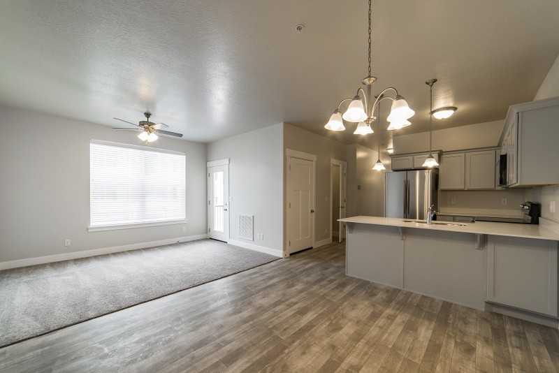 619 N Emery Ln - Photo 2 of 25