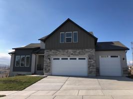 featured image of 493 N Woodland Rd