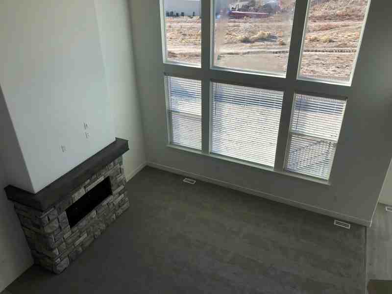 493 N Woodland Rd - Photo 2 of 30