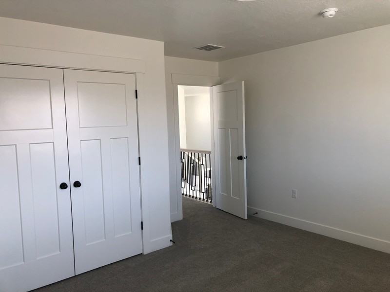 493 N Woodland Rd - Photo 5 of 30