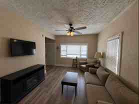 412 S 10th St #1 - Photo 1 of 1