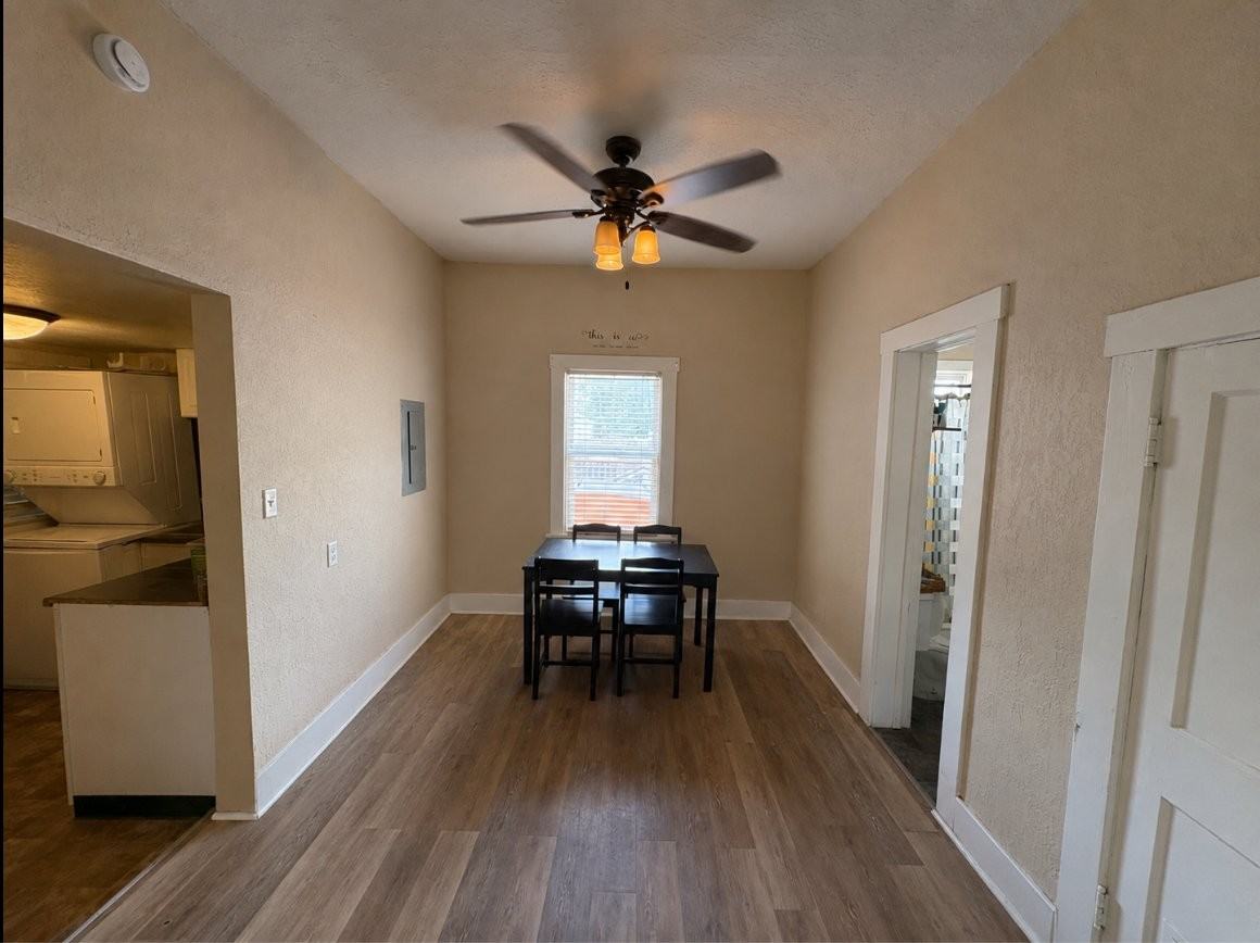 412 S 10th St #1 - Photo 6 of 9