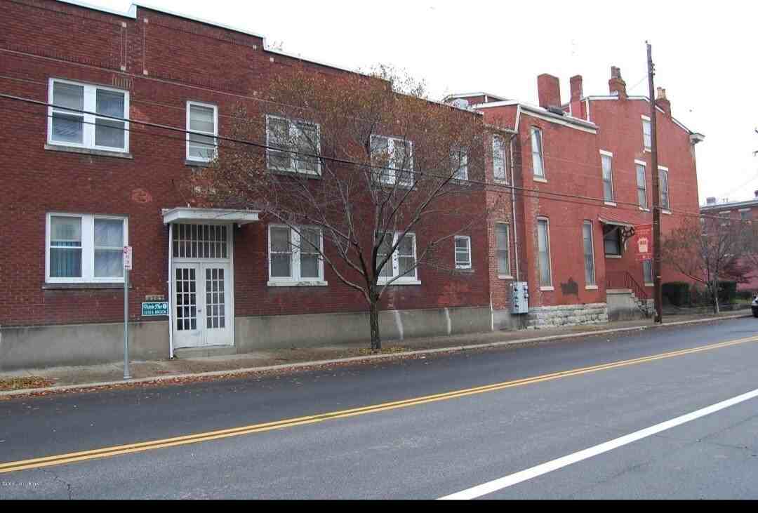 1210 S Brook St #3 - Photo 2 of 12
