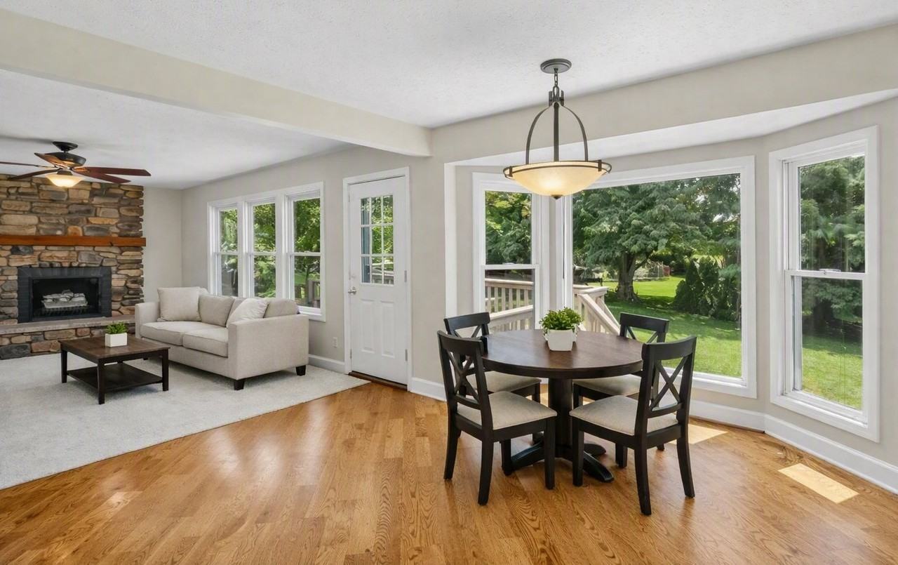 991 Lakepointe Ct - Photo 6 of 18