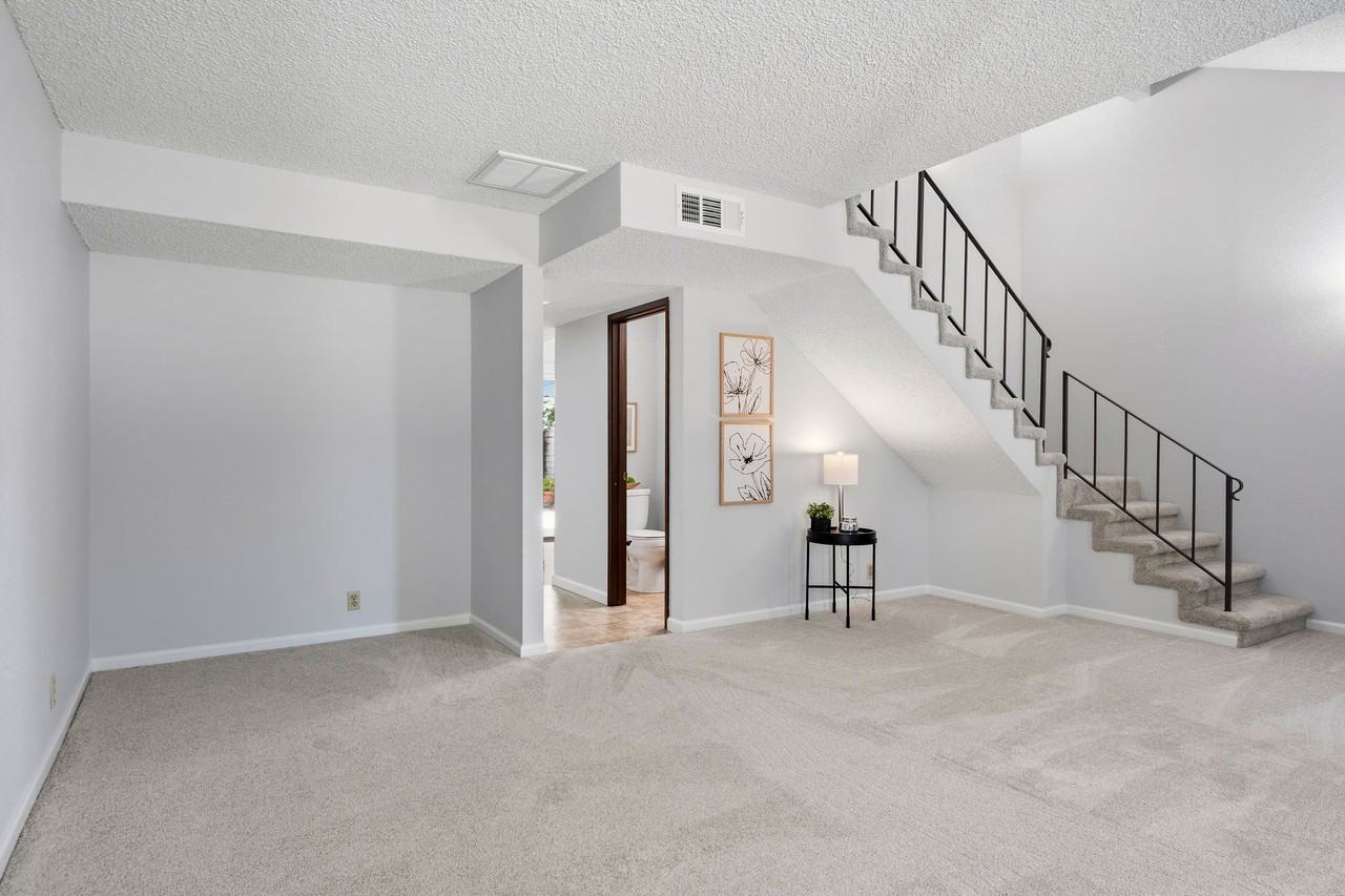7235 Cinnamon Cir - Photo 2 of 32
