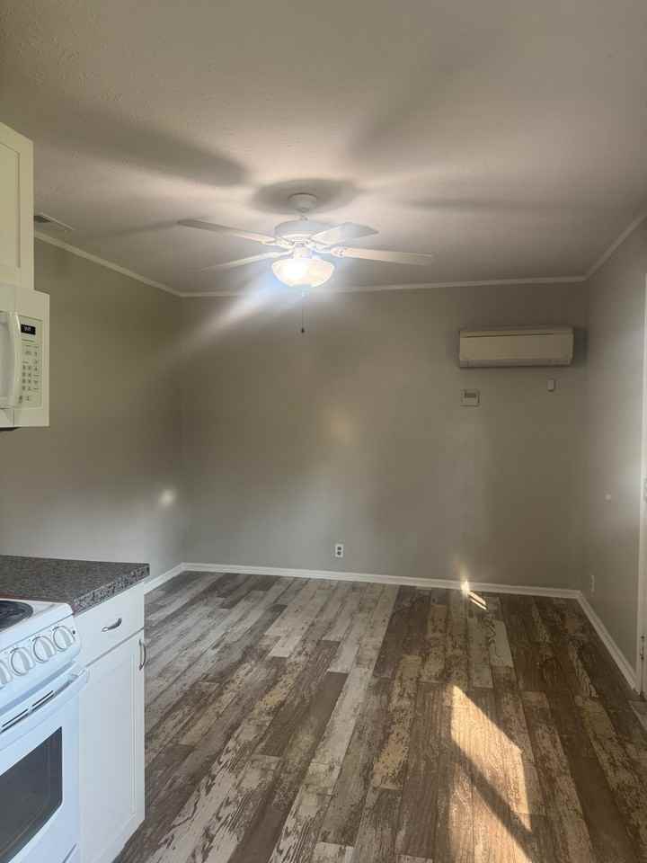 7657 Bethel Rd - Photo 5 of 9