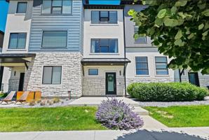 featured image of 768 W Harvest Glen Rd